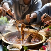 圍爐團圓過大年