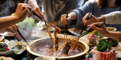 圍爐團圓過大年