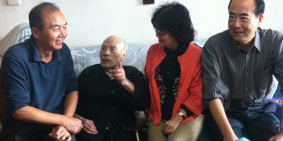 我們心目中的參天大樹──追憶曾敏之先生