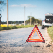 卷首語：原諒這個春天吧　先於一個路口假裝錯過