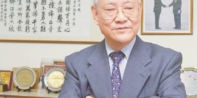 文學讓一個城市變得更美──訪香港作家聯會監事長吳康民
