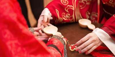 鷓鴣天．婚宴即席賦此