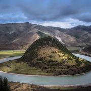 雅魯藏布江的春天、雅礱八月