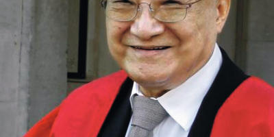 悼念查良鏞教授