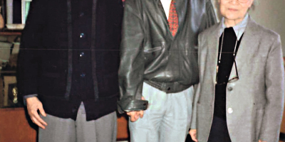 一項功德無量的文化工程——讀潘耀明《這情感仍會在你心中流動》