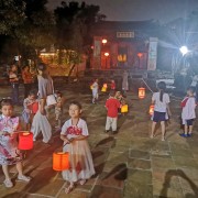 回味莞俗「送冬秋」