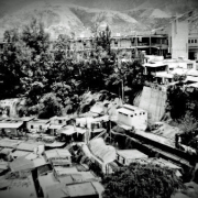 挑擔叫賣的柴魚花生粥