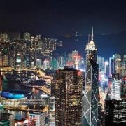 東方之珠擁抱著我