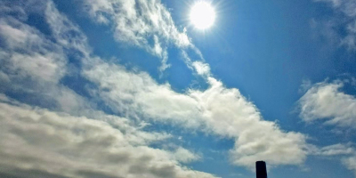 清澈又隱秘的哲思――北島〈無題（我看不見……）〉鑑賞