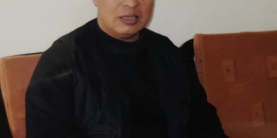 新年前，平凡的何老師靜靜地走了