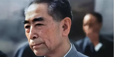 總理，您怎麼靠牆入睡？