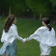 好姊妹、遊樂場──生活小詩兩帖