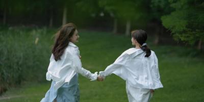 好姊妹、遊樂場──生活小詩兩帖