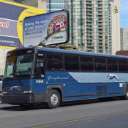 冒雪衝寒四千哩