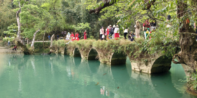 地球腰帶上的綠寶石交響樂