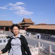 名家小傳——何冀平