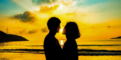 擁抱，在風起時