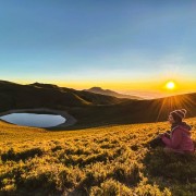 風中的高山、前世、圓圈