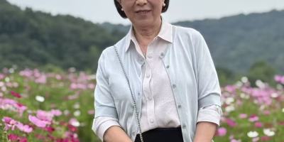 名家小傳——龔中心