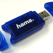 入夏時裝秀、USB記憶體