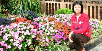 人性和感情的多棱鏡——序吳佩芳《陌上花開》