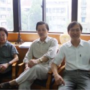 燈屋向晚詩焚霞──記與羅門蓉子交往點滴及其晚景