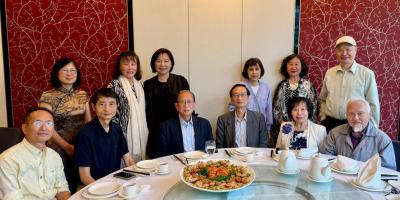 貝鈞奇榮任加華作協永遠名譽會長  贊助活動推動世華文學發展
